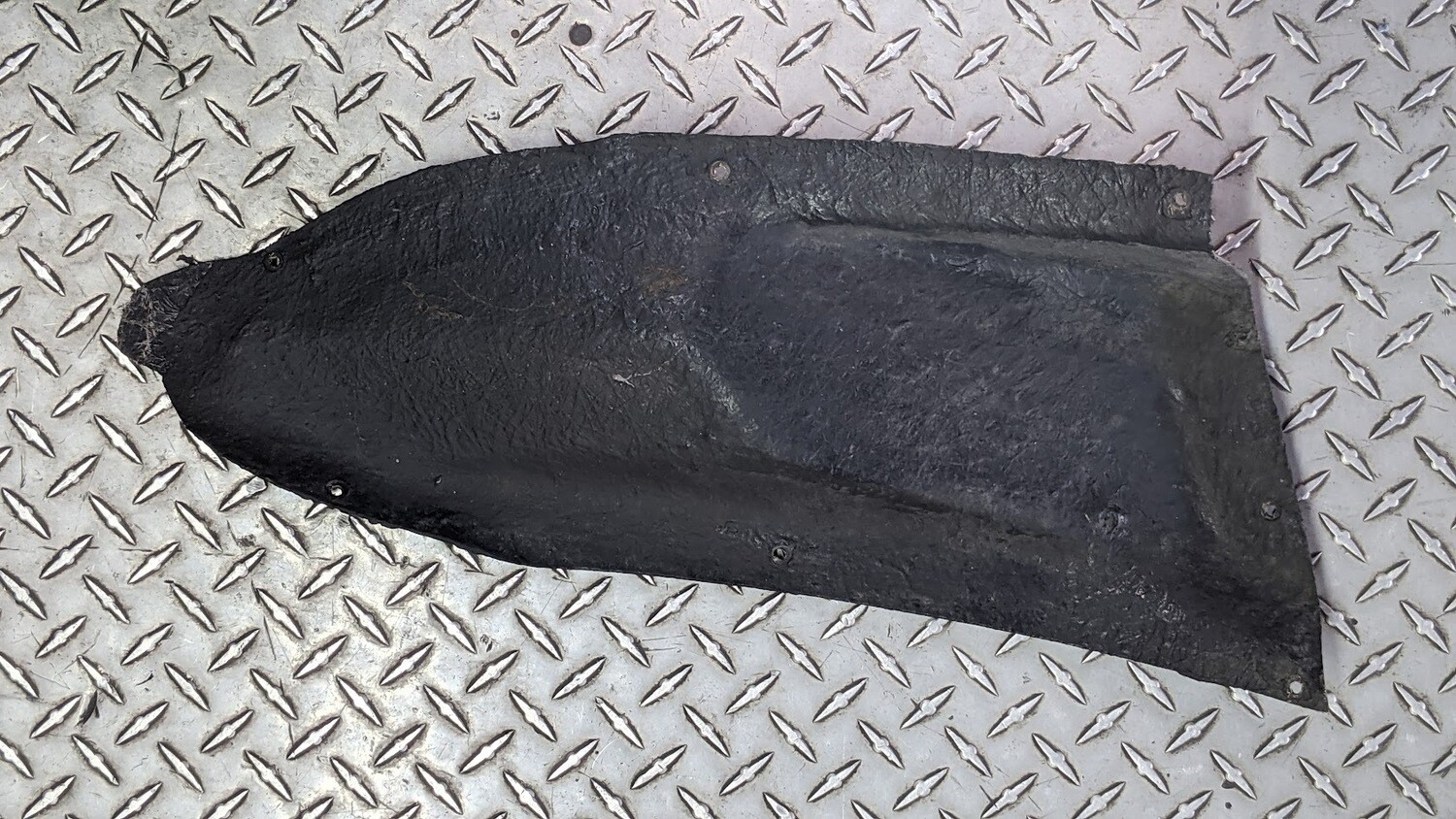 ROLLS ROYCE SILVER SHADOW FRONT FENDER LINER RIGHT REAR MUD GUARD