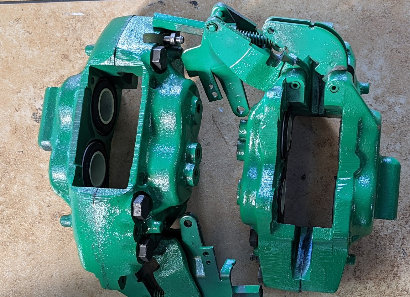 Rolls Royce Silver Spirit REAR Brake Calipers WITH MINERAL OIL SYSTEM AND 280MM DISCS-