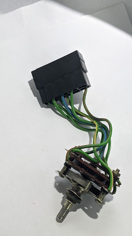 Rolls Royce Silver Spur Spirit CORNICHE windshield wipers speed switch UD22571