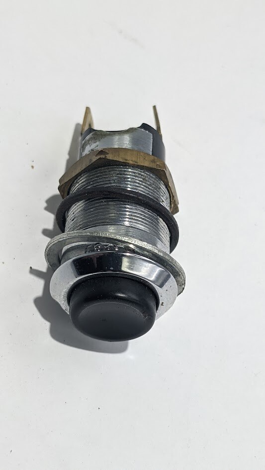 Rolls Royce Silver SPUR CORNICHE  IN DASH GAS fuel LID RELEASE SWITCH