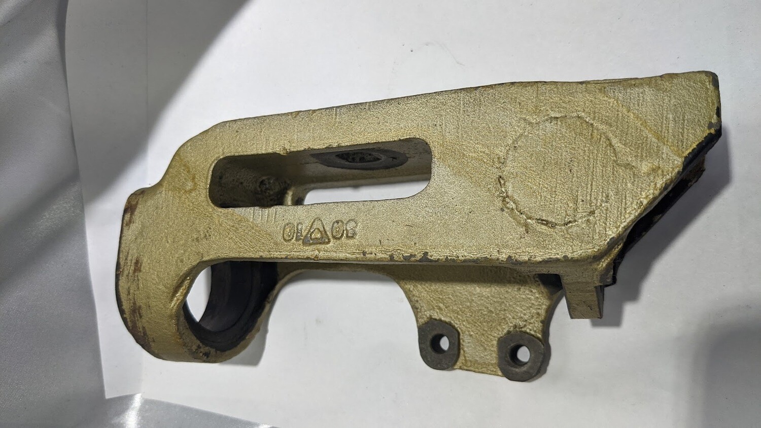 65 - 80 ROLLS ROYCE SILVER SHADOW front BUMPER BRACKET UR19985