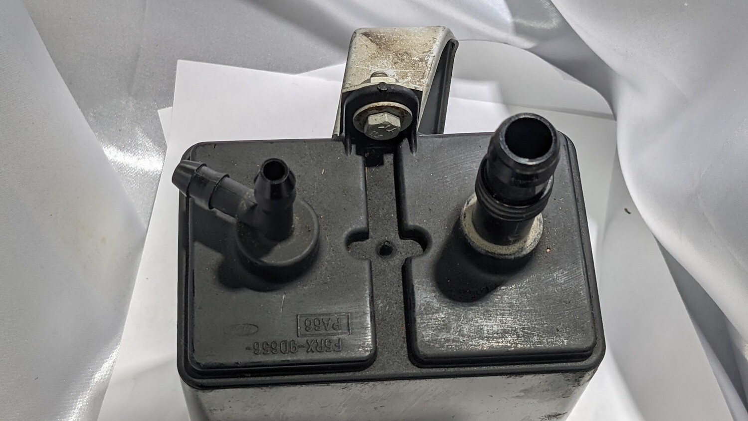 98 ROLLS-ROYCE SILVER SPUR VAPOR CANISTER EVAP  UV20417PB