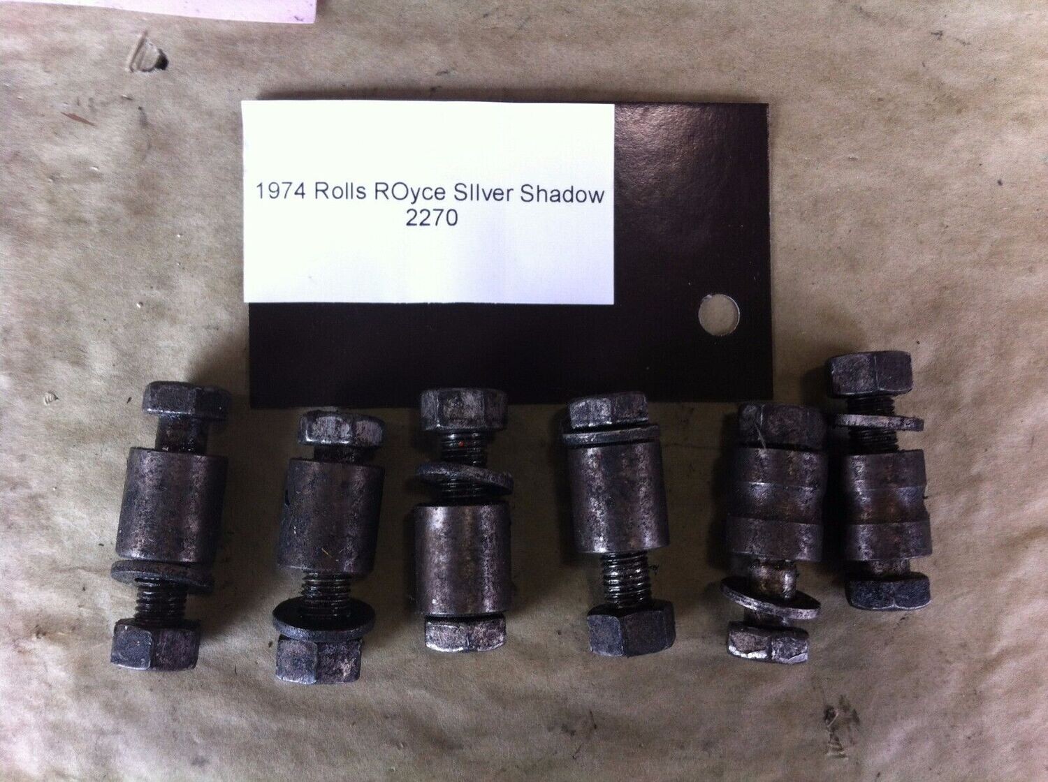 65 - 80 ROLLS ROYCE SILVER SHADOW FLEX TO FLYWHEEL SCREWS