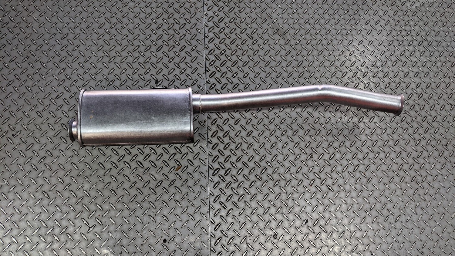 ROLLS ROYCE SILVER SHADOW center MUFFLER SILENCER  UR20539 dump can box