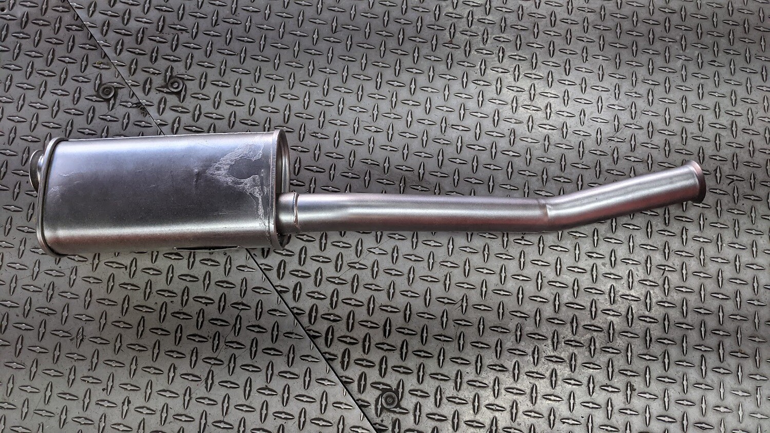 ROLLS ROYCE SILVER SHADOW center MUFFLER SILENCER  UR20539 dump can box