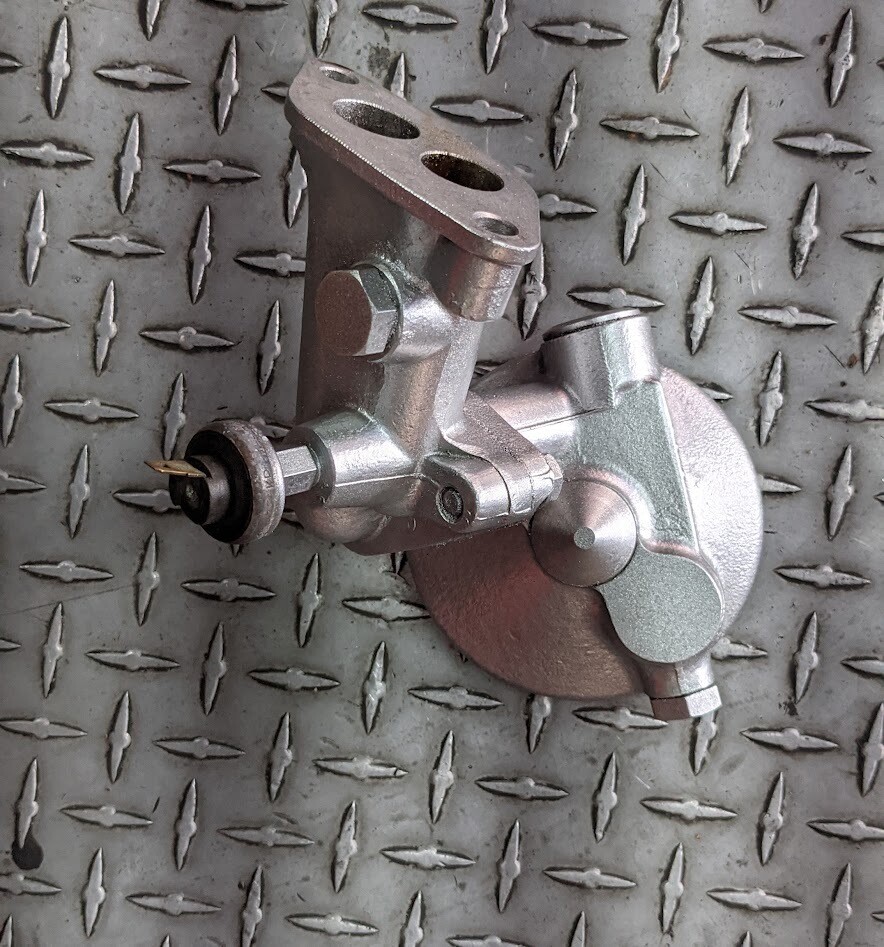 Rolls Royce Silver Shadow I oil FILTER STAND BASE
