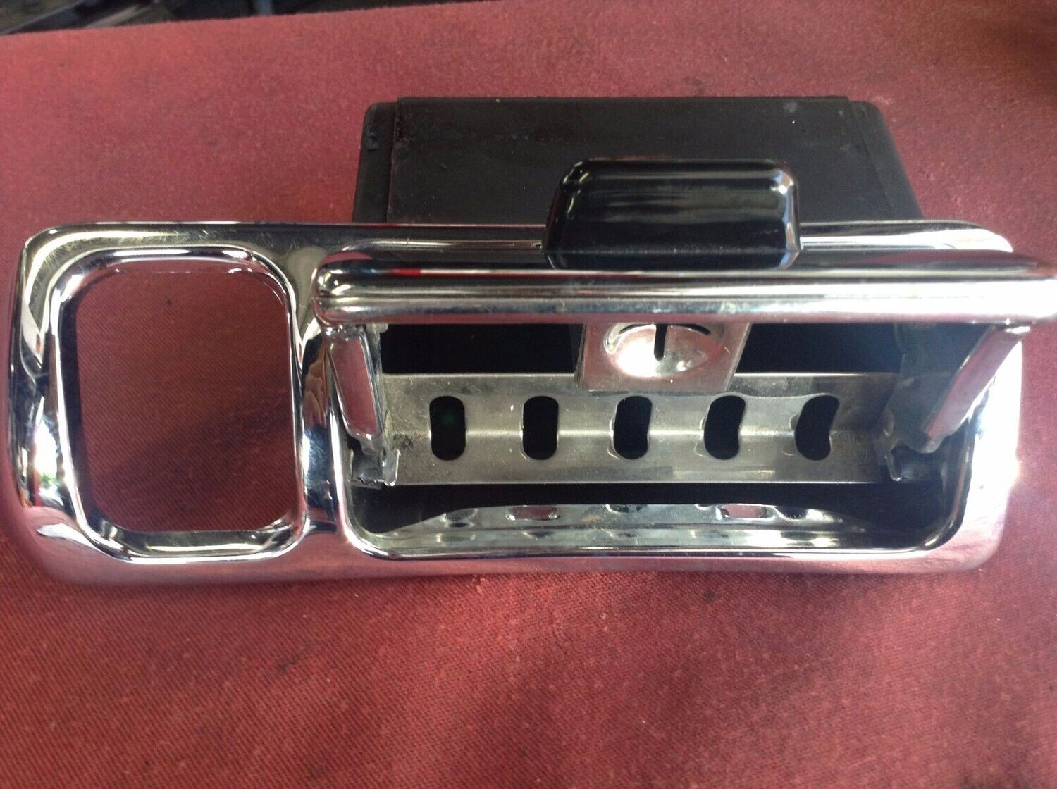 ROLLS ROYCE SILVER SPIRIT DAWN RIGHT REAR CHROME ASH TRAY UB38886