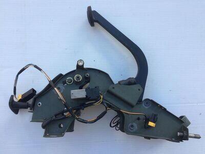 LATE BENTLEY ROLLS-ROYCE SILVER SPUR PARKING BRAKE PEDAL ASSEMBLY UR73705