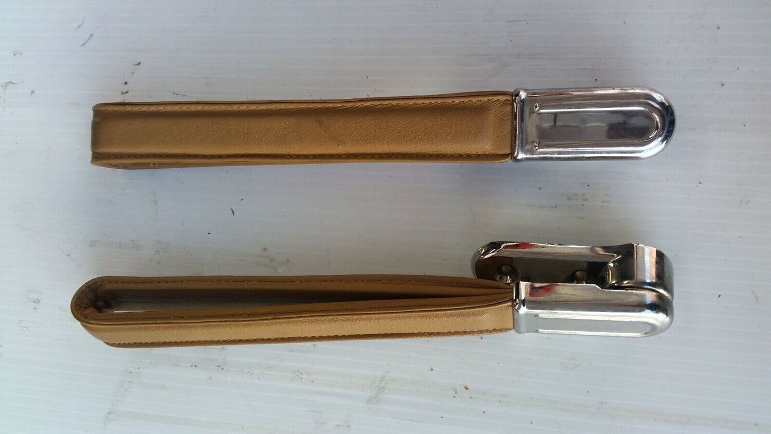 81-99 ROLLS ROYCE SILVER SPIRIT DAWN RIGHT and left REAR GRAB HANDLE beige PAIR