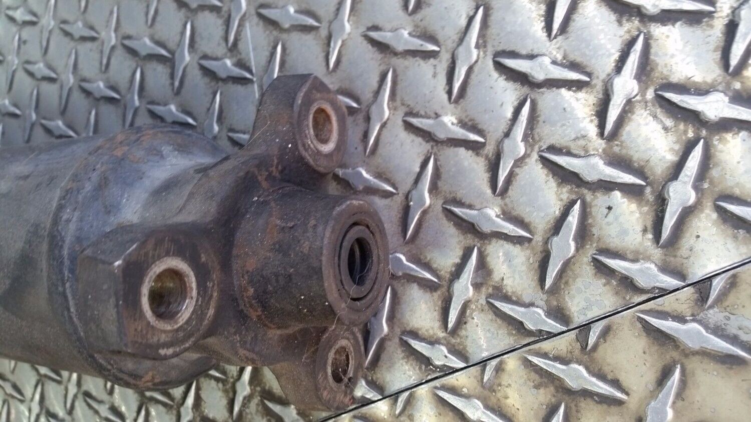 81 TO 89 ROLLS ROYCE SILVER SPIRIT DRIVE SHAFT PROPELER SHAFT SWB UG14940