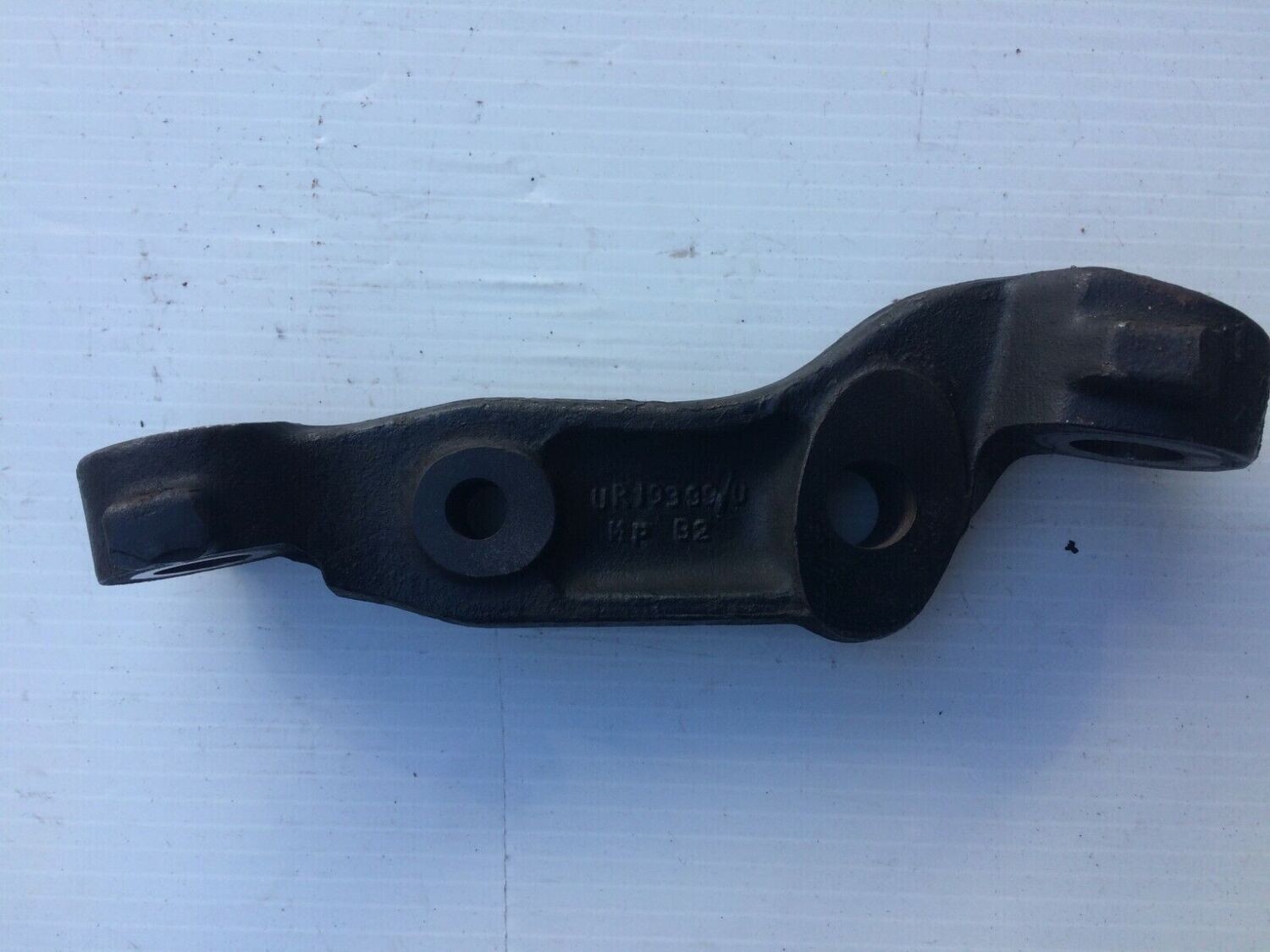 81  99 ROLLS ROYCE SILVER SPUR BENTLEY TURBO DAWN LOWER BALL JOINT ARM UR19399