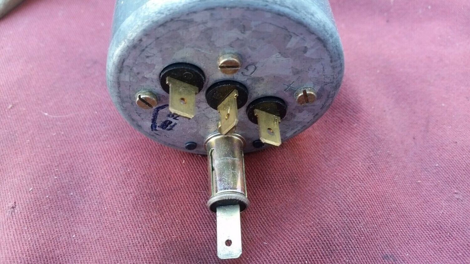 76 TO 79 ROLLS ROYCE SILVER SHADOW OUTSIDE TEMP METER GAUGE