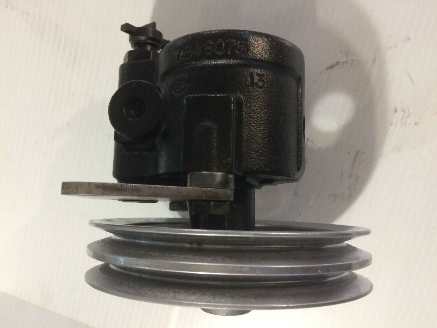 REBUILT ROLLS ROYCE SILVER SPUR POWER steering PUMP  UR72303 VIN 30001 TO LAST R