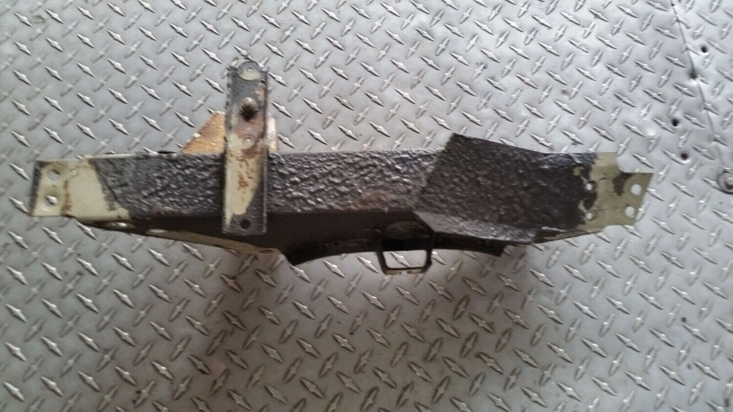 97 BENTLEY TURBO ROLLS ROYCE SILVER SPUR TRANSMISSION FRAME CROSS MEMBER