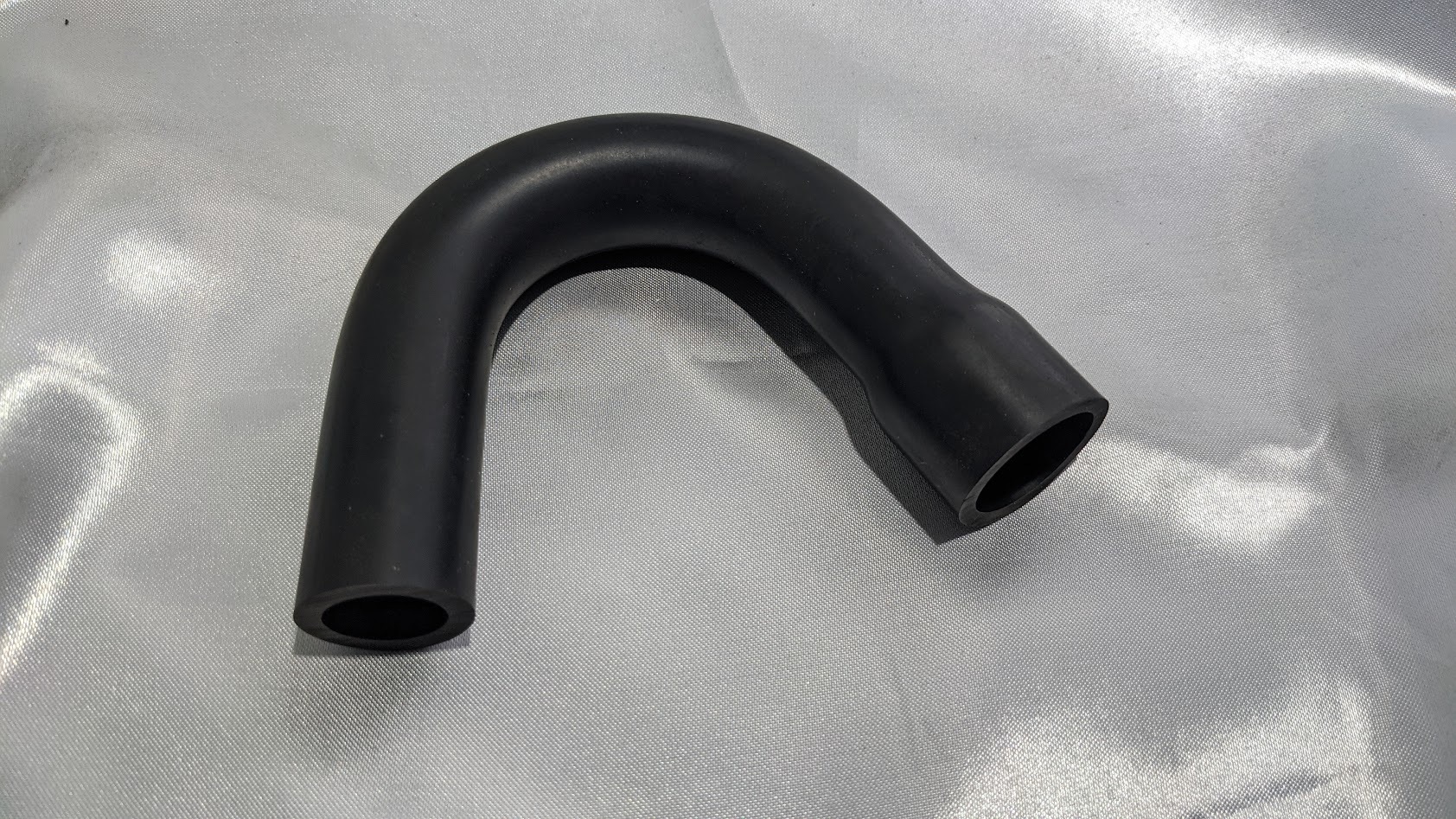 ROLLS ROYCE SILVER SHADOW SPUR AIR INJECTION PUMP TO DIVERTER VALVE HOSE UE43505 img