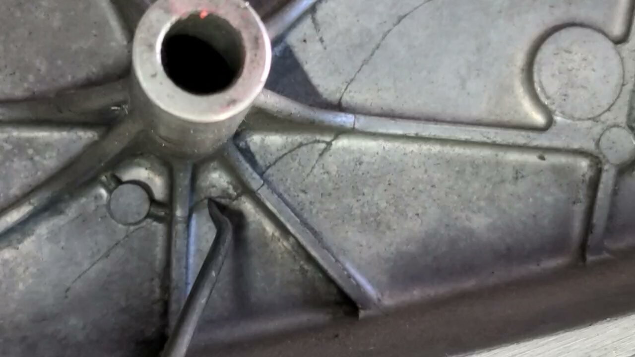 FERRARI 308 GTSi 328 mondial TIMING COVER CRACKED DIESTRO