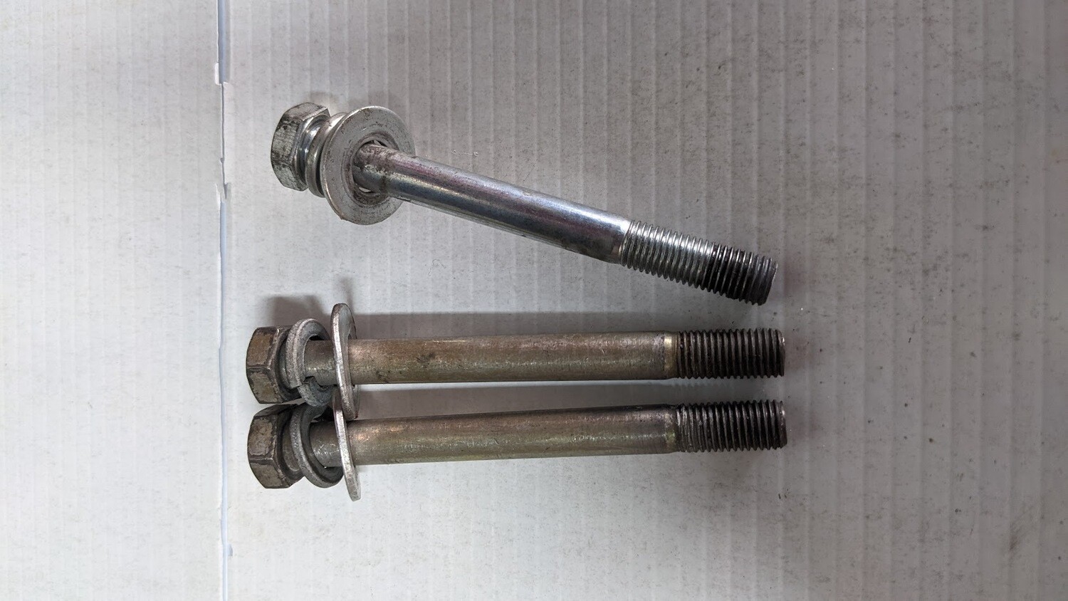 FERRARI 308 GTSi 328 mondial TIMING COVER RIGHT SIDE FASTENING BOLTS 111668 KIT