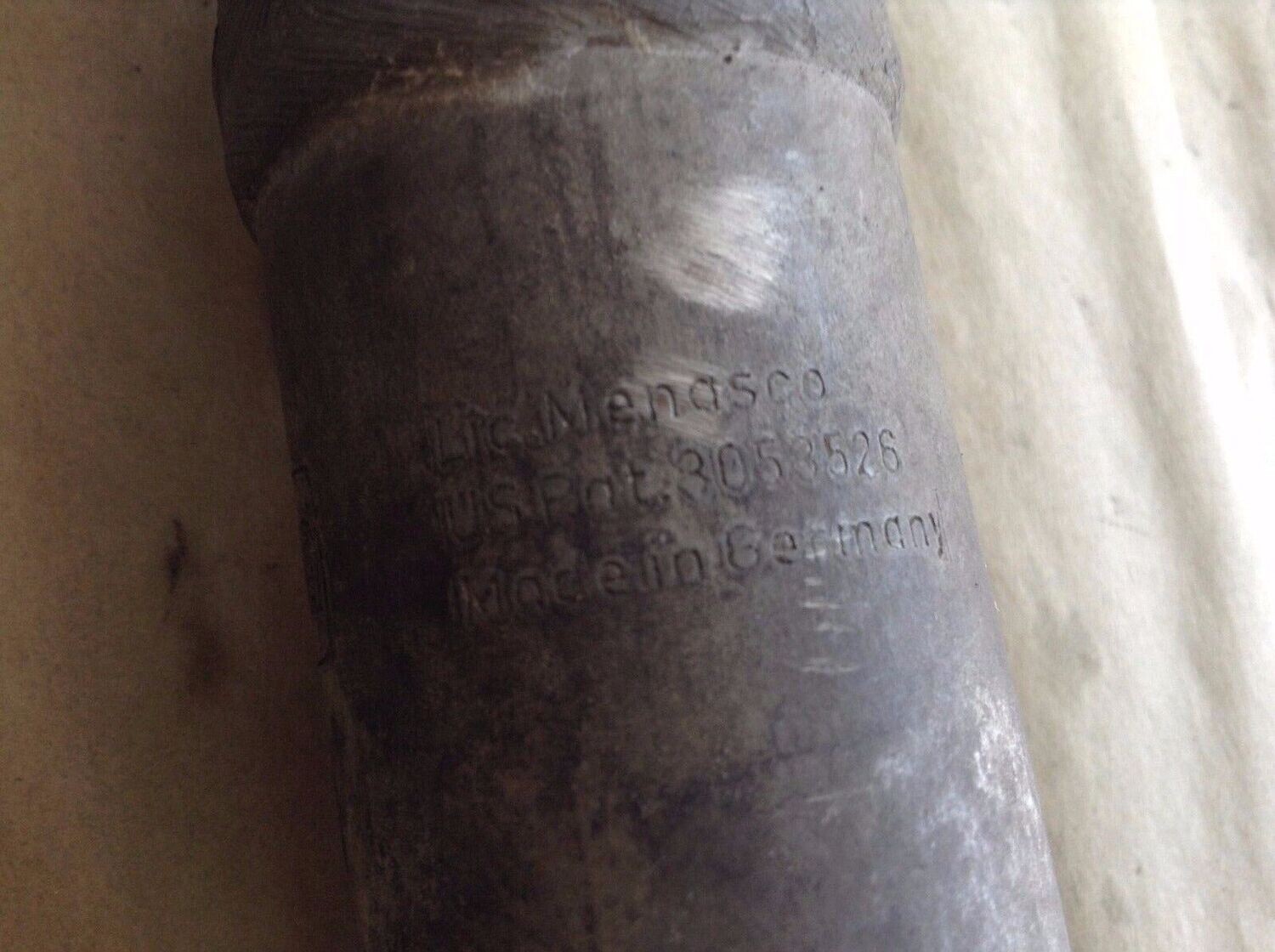 ROLLS ROYCE SILVER SPUR LEFT OR RIGHT REAR BUMPER SHOCK UR22038