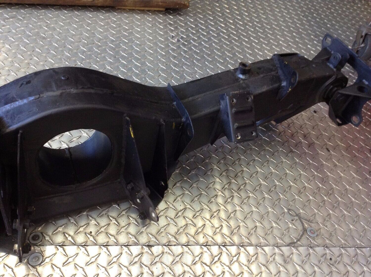 84 ROLLS-ROYCE SILVER SPUR REAR REAR SUBFRAME SUB FRAME CROSS MEMBER