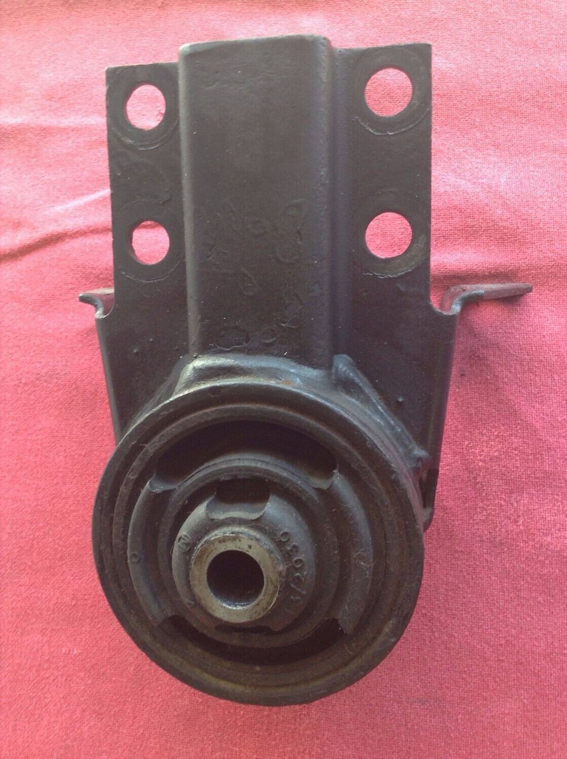 84 ROLLS ROYCE SILVER SPUR DIFFERENTIAL MOUNT
