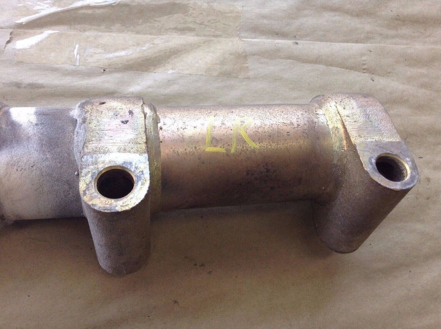 ROLLS ROYCE SILVER SPUR LEFT OR RIGHT REAR BUMPER SHOCK UR22038