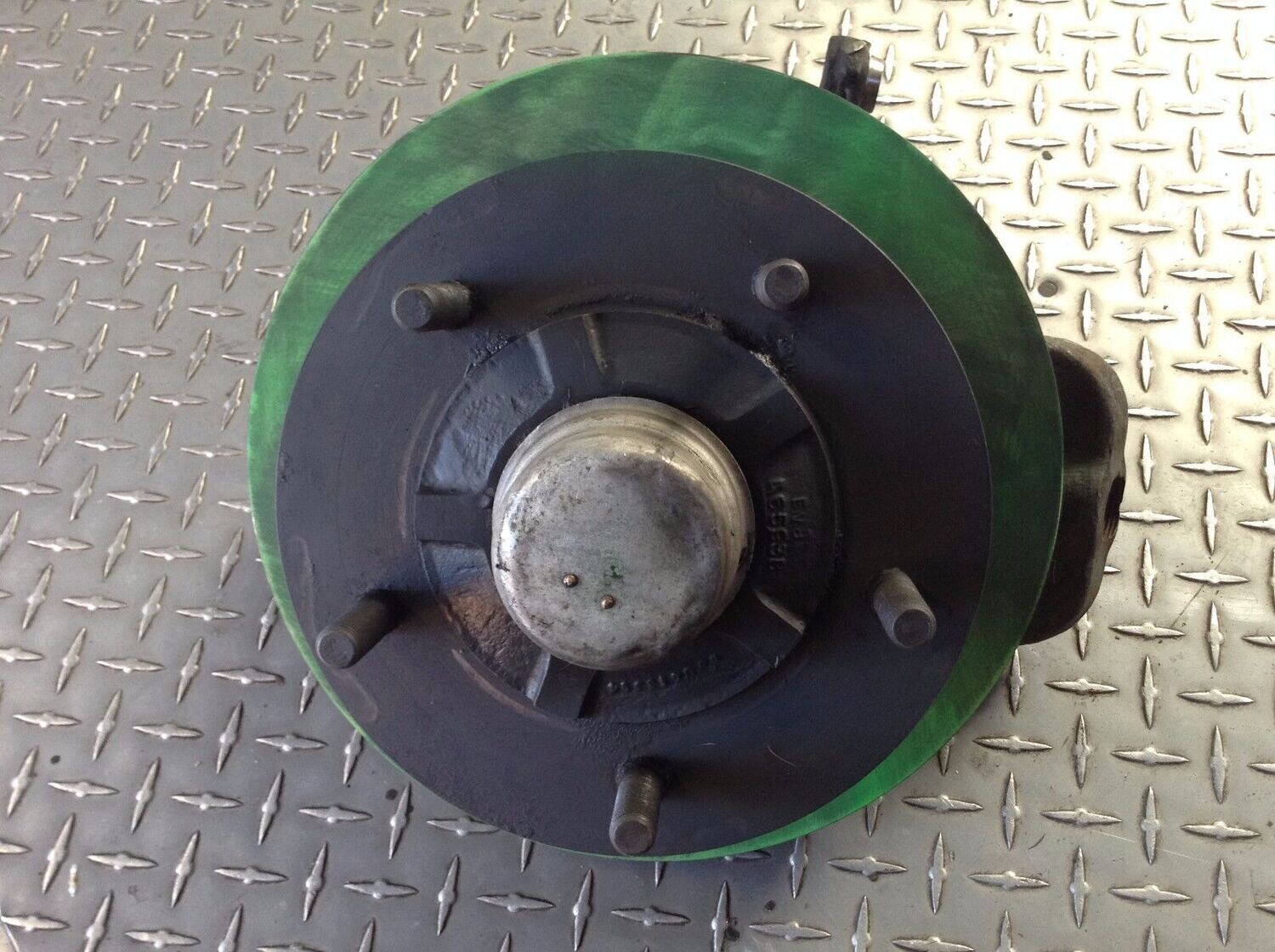 84 ROLLS-ROYCE SILVER SPUR RIGHT FRONT SPINDLE KNUCKLE HUB ASSEMBLY W/ ROTOR