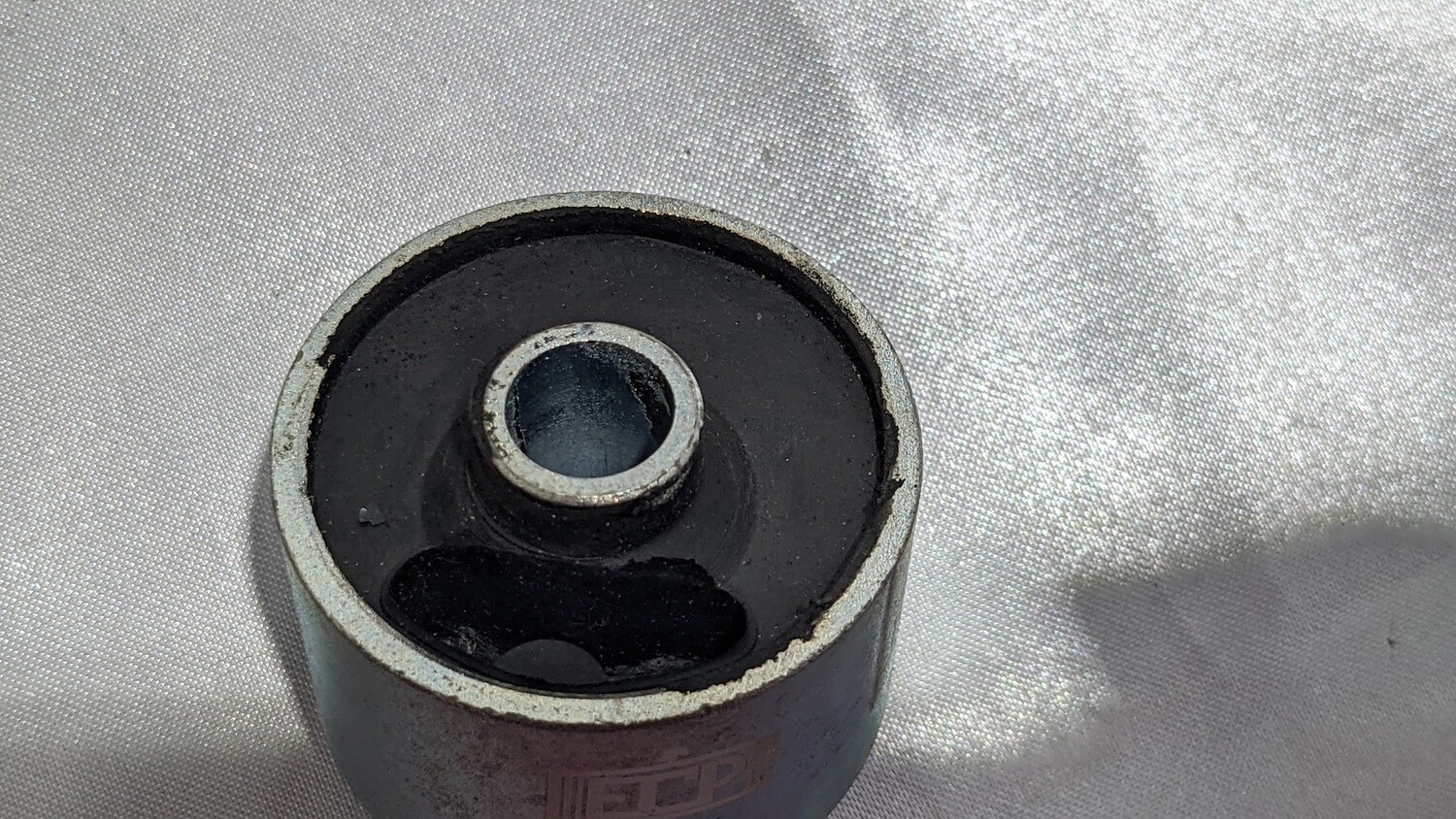 81 to 86 ROLLS ROYCE SILVER spirit SPUR ENGINE motor MOUNT round   UR23007