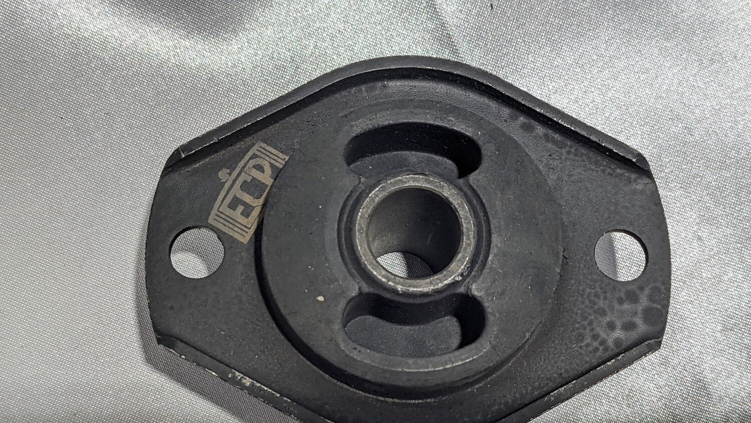 ECP 81 99 ROLLS ROYCE SILVER SPUR SPUR   TURBO DAWN COMPLIANCE MOUNT UR72000 NEW