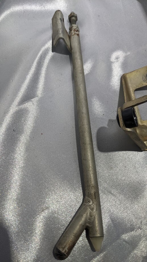 ROLLS ROYCE SILVER SHADOW I II BOOT TRUNK RELEASE ROD AND BASE
