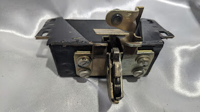 ROLLS ROYCE SILVER SHADOW I II BOOT TRUNK LID LOCK LATCH UB10871
