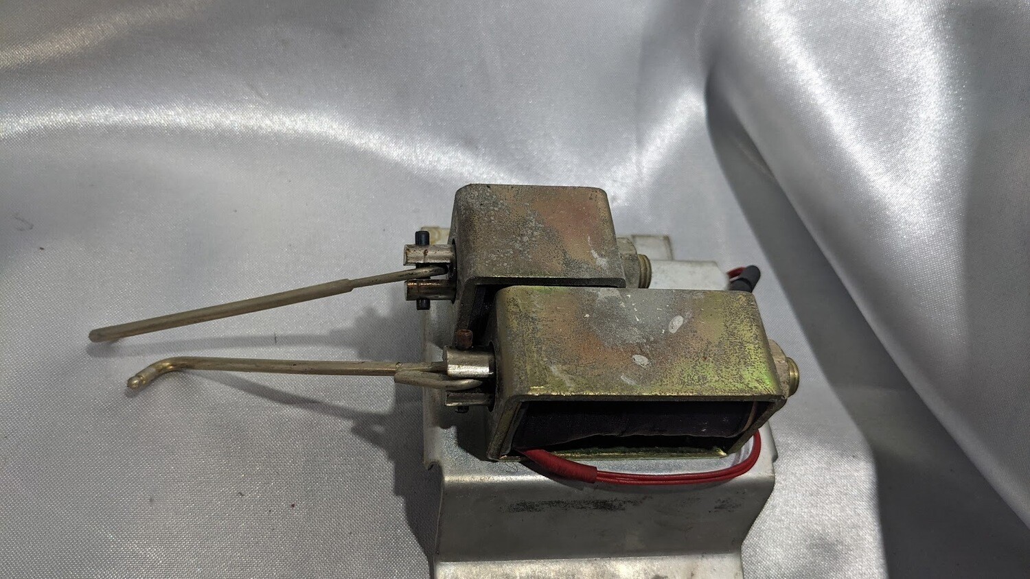 ROLLS ROYCE SILVER SHADOW I II BOOT TRUNK locking solenoids set