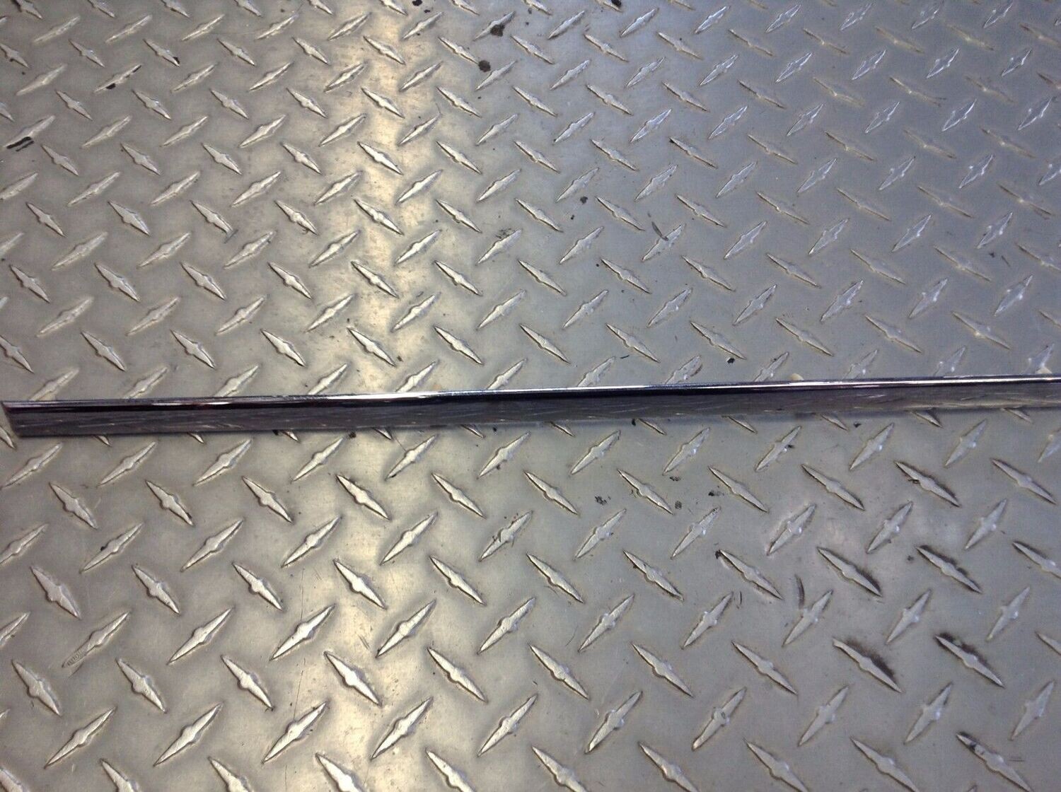 65 - 80 ROLLS ROYCE SILVER SHADOW CHROME RIGHT REAR  DOOR TRIM