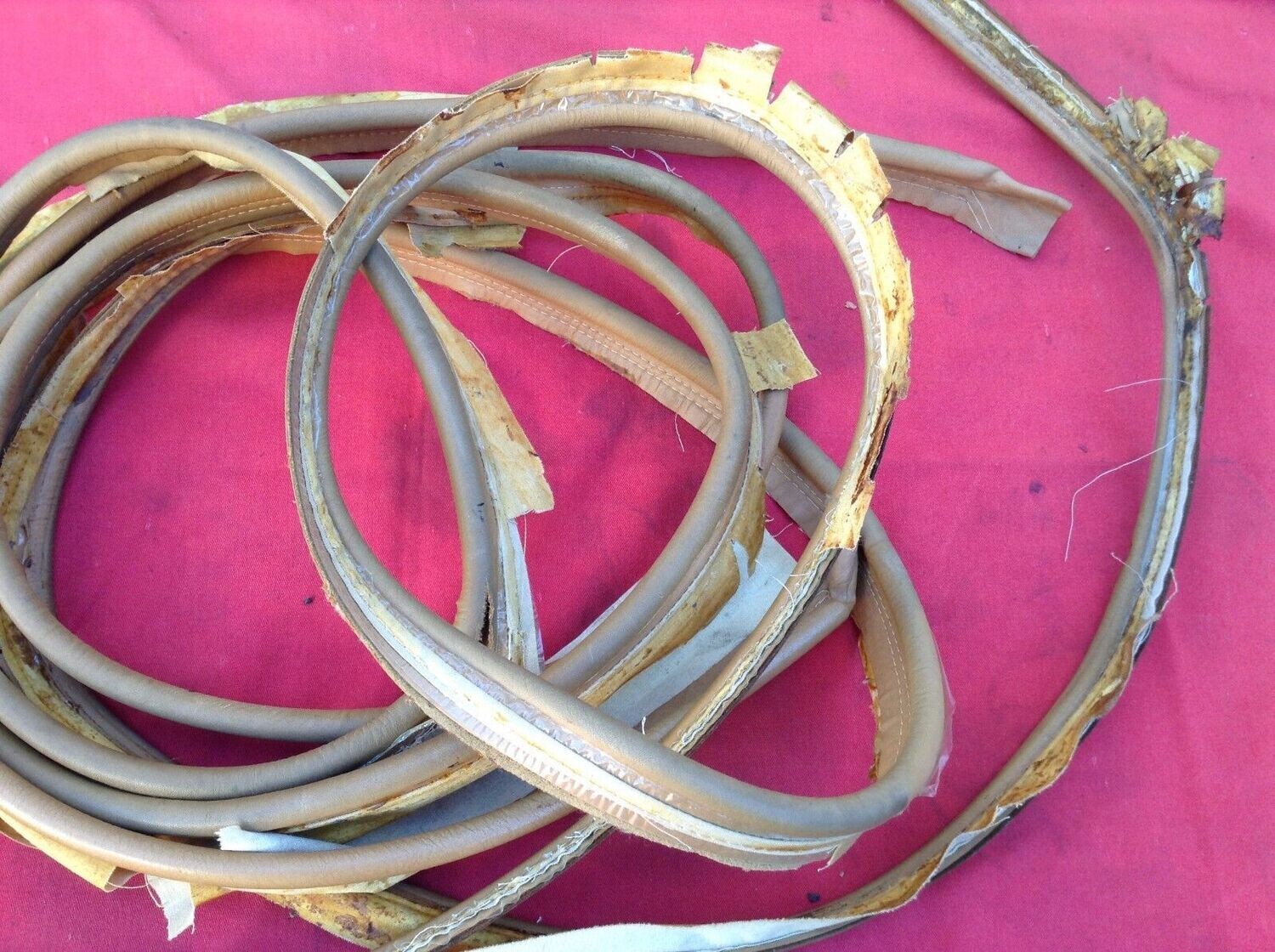 DISCARD 84 ROLLS ROYCE SILVER SPUR LEATHER HEAD LINER PIPING