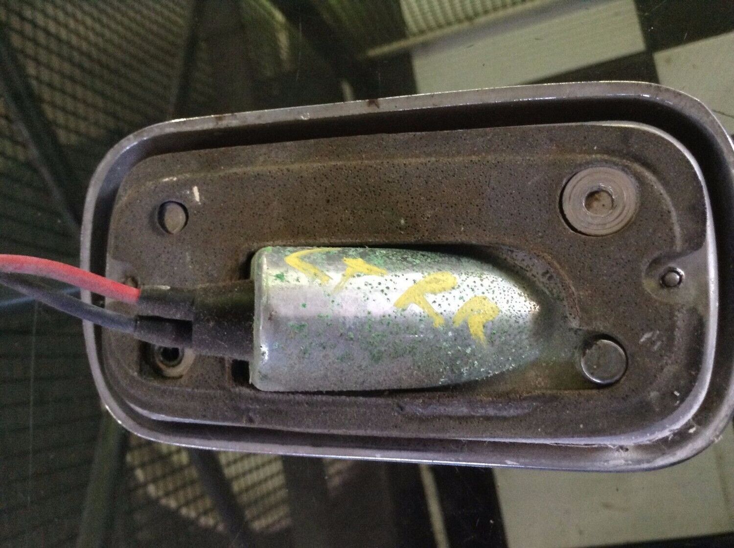 65 - 80 ROLLS ROYCE SILVER SHADOW LEFT REAR RED LAMP ASSEMBLY &amp; LENS