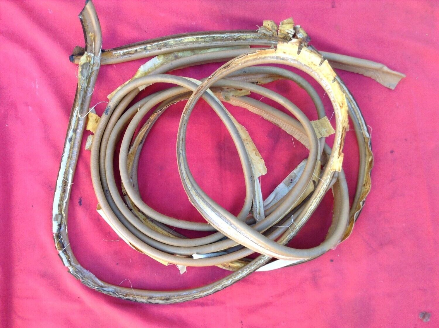 DISCARD 84 ROLLS ROYCE SILVER SPUR LEATHER HEAD LINER PIPING