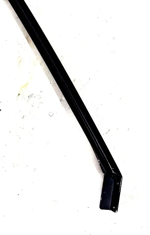 FERRARI 308 GTSi RIGHT DOOR 1/4 GLASS FRAME USA MODEL GENUINE 60292308