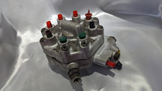 Ferrari 308 FUEL DISTRIBUTOR PRE-OWNED TESTED , exchange unit 70000650 img