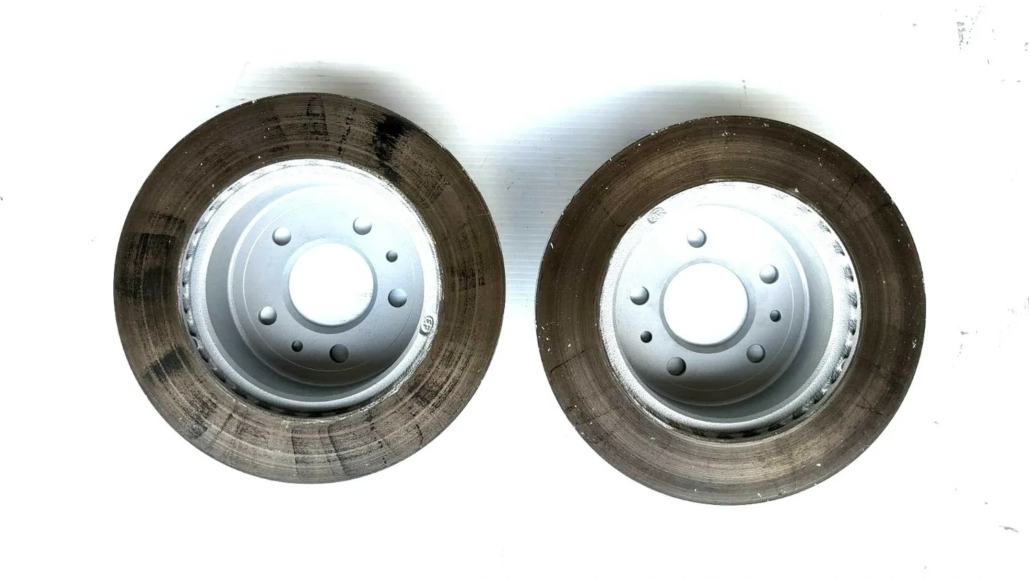 FERRARI 308 81 USA PARTS REAR BRAKE DISC ROTORS PRE OWNED 104458 PAIR