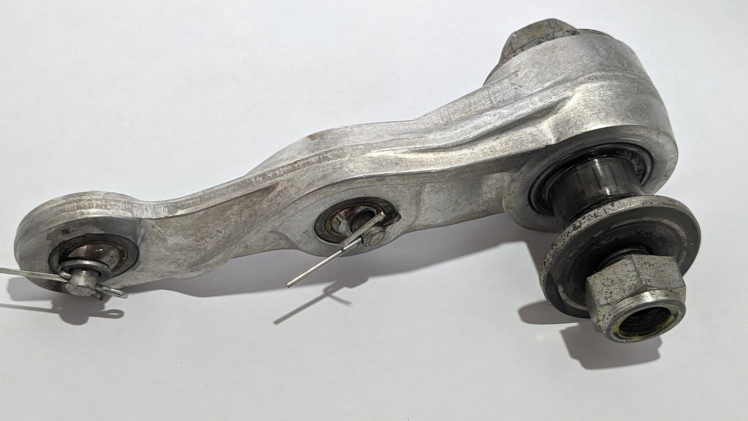 FERRARI 308 PARTS CLUTCH LEVER AT BELL HOUSING 116472