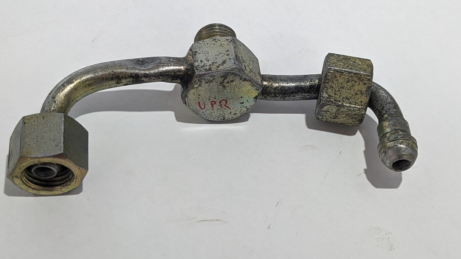 Ferrari 308 FUEL LINE THAT JOINTS BOTH FUEL FILTERS UPPER