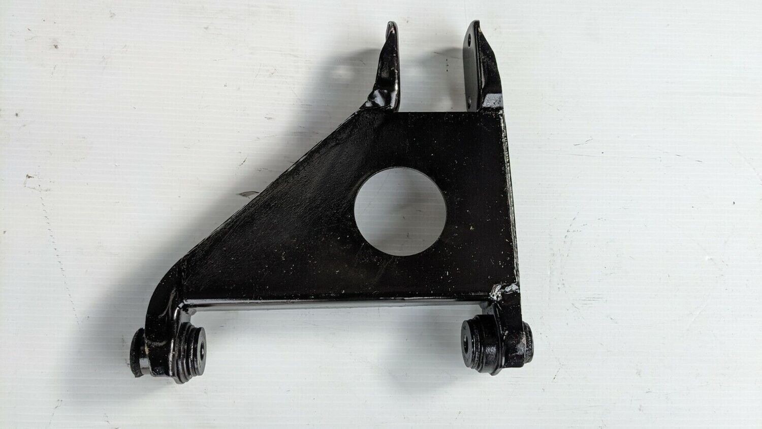 FERRARI 308 PARTS FRONT UPPER CONTROL A ARM RIGHT SIDE LEVER 104392