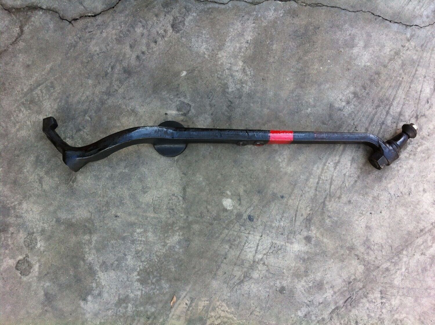 65 - 80 ROLLS ROYCE SILVER SHADOW FORWARD FRONT LOWER RIGHT CONTROL ARM