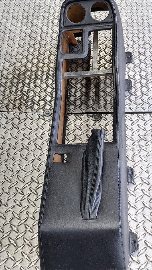 FERRARI 308 PARTS GTS black CENTER CONSOLE TUNNEL ORIGINAL 60037306