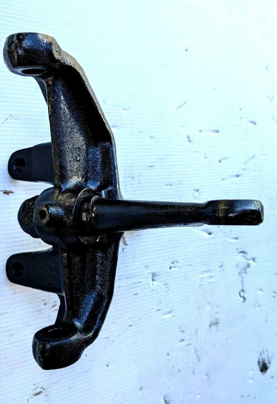 FERRARI 308 PARTS FRONT SPINDLE HUB CARRIER LEFT SIDE 115965
