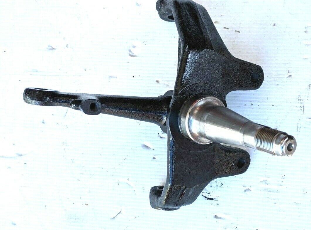 FERRARI 308 PARTS FRONT SPINDLE HUB CARRIER LEFT SIDE 115965