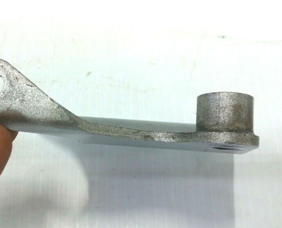 ROLLS ROYCE SILVER SPUR AIR PUMP BRACKET UE46183 LOWER