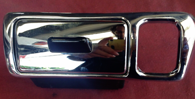 65 -80 ROLLS ROYCE SILVER SHADOW RIGHT REAR CHROME ASH TRAY UB13672