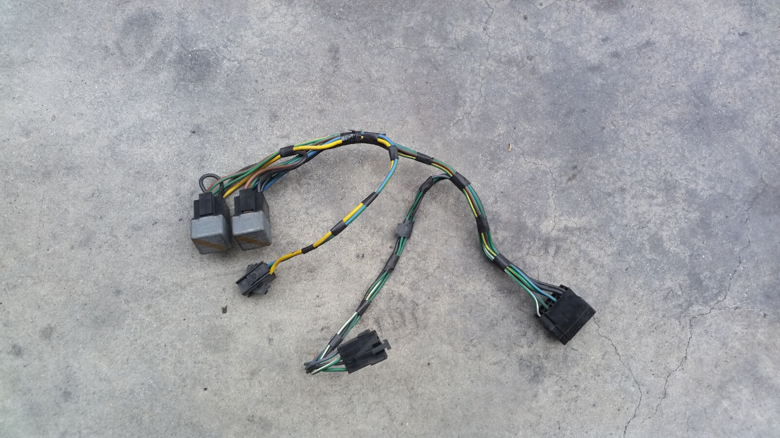 81 to 88 ROLLS ROYCE SILVER SPUR SEAT MOTOR wiring harness and relays img