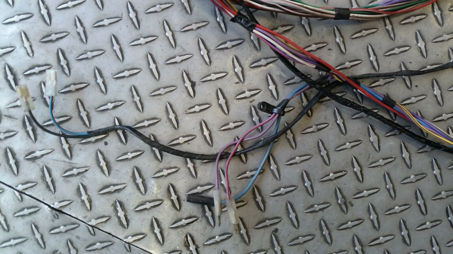 65 to 80 ROLLS ROYCE SILVER SHADOW PART LEFT REAR TRUNK WIRING HARNESS CABLES
