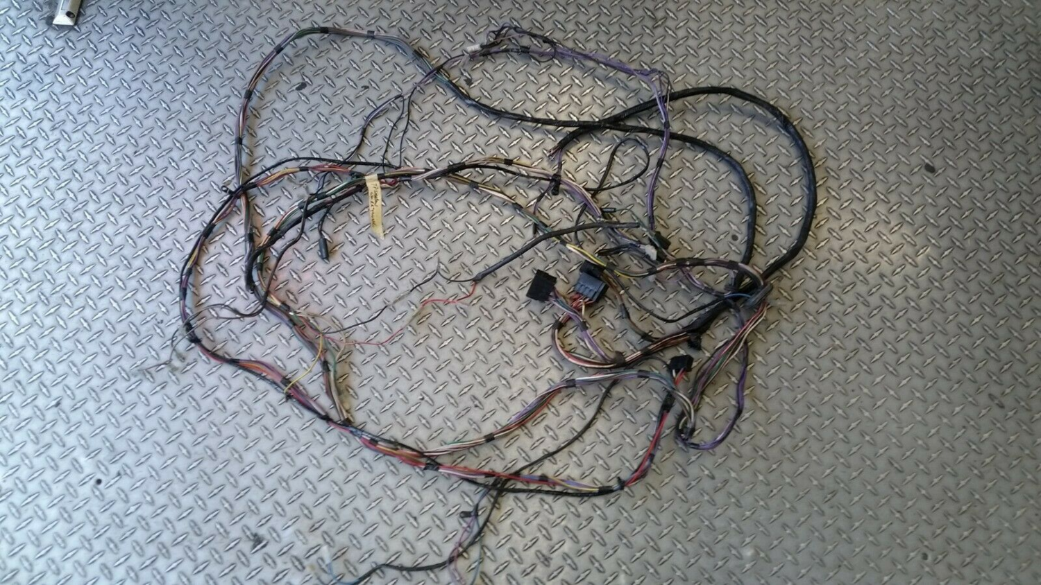 65 to 80 ROLLS ROYCE SILVER SHADOW PART LEFT REAR TRUNK WIRING HARNESS CABLES